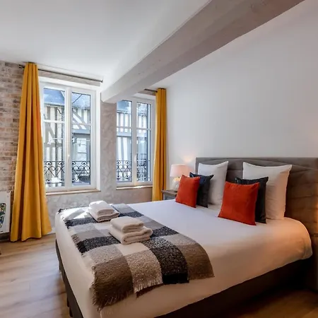 Apartmán Easy Travel - Charming - Historic Center